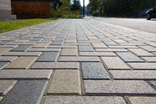 Best Professional Driveway Pavers  in Newburgh, IN